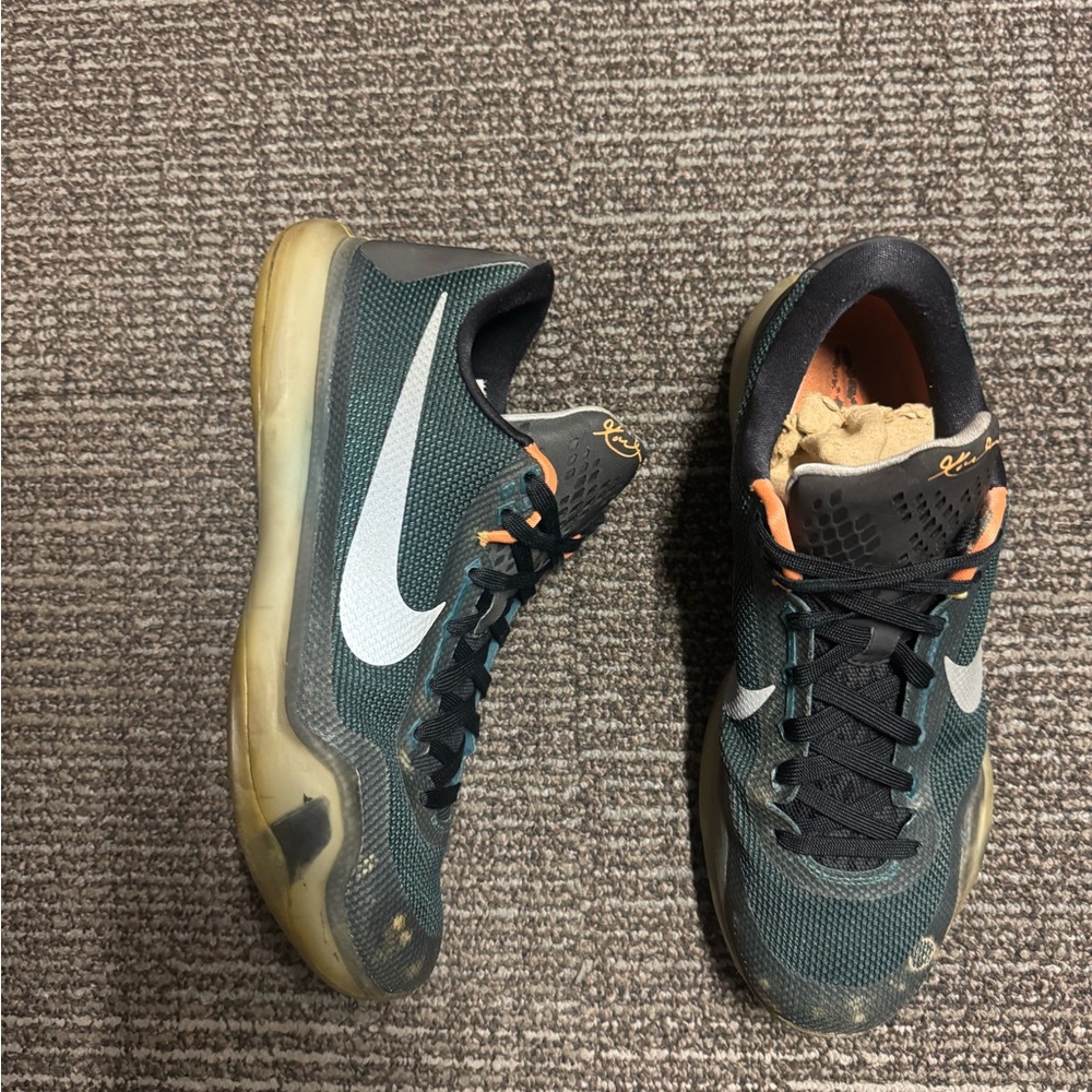 Kobe 10 flight